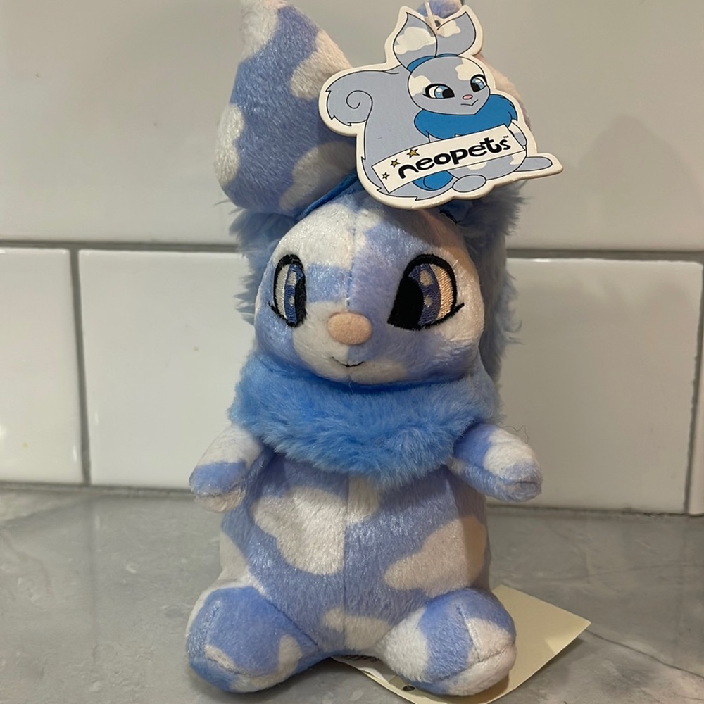 NWT Neopets Cloud Usul plushie squirrel